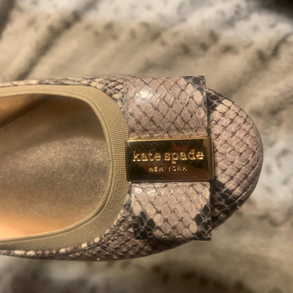 COPY - EUC Kate Spade snakeskin print flats size 10 - Picture 3 of 8